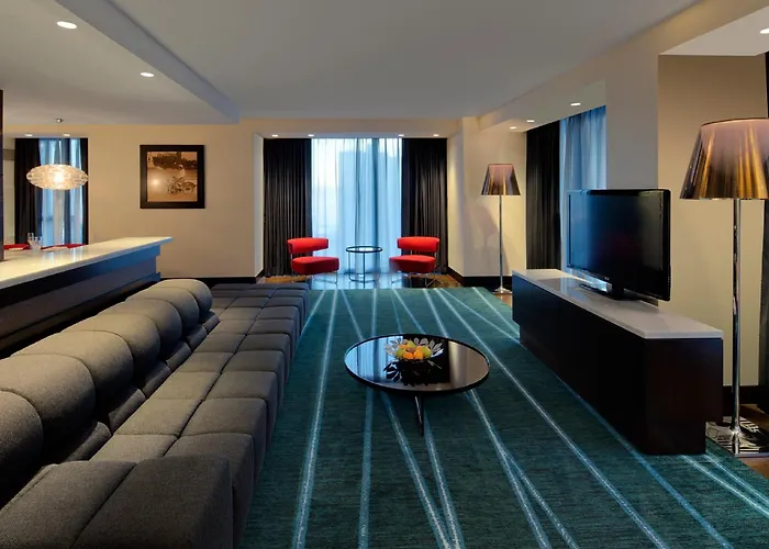 Radisson Blu Aqua Hotel, Hotel Chicago