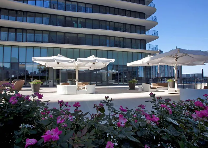 Radisson Blu Aqua Hotel, Hotel