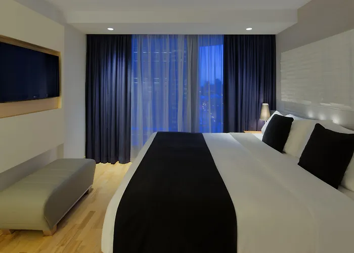 Radisson Blu Aqua Hotel, 4* Chicago