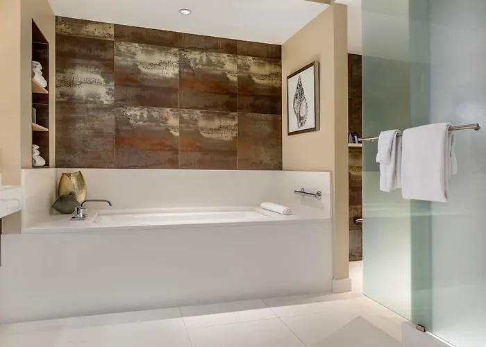 Radisson Blu Aqua Hotel, 4* Chicago