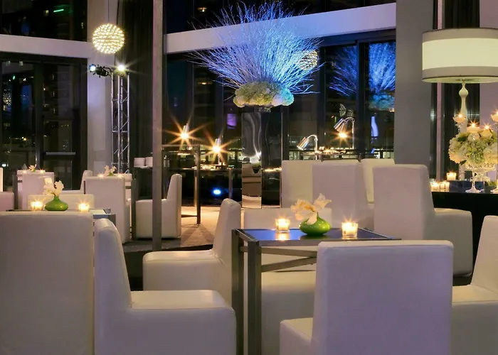Hotel Radisson Blu Aqua Hotel, 4*